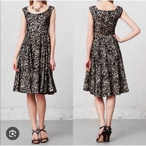 Anthropologie House of Venus Black Gold Lace Fit Flare‎ Dress Women size 12